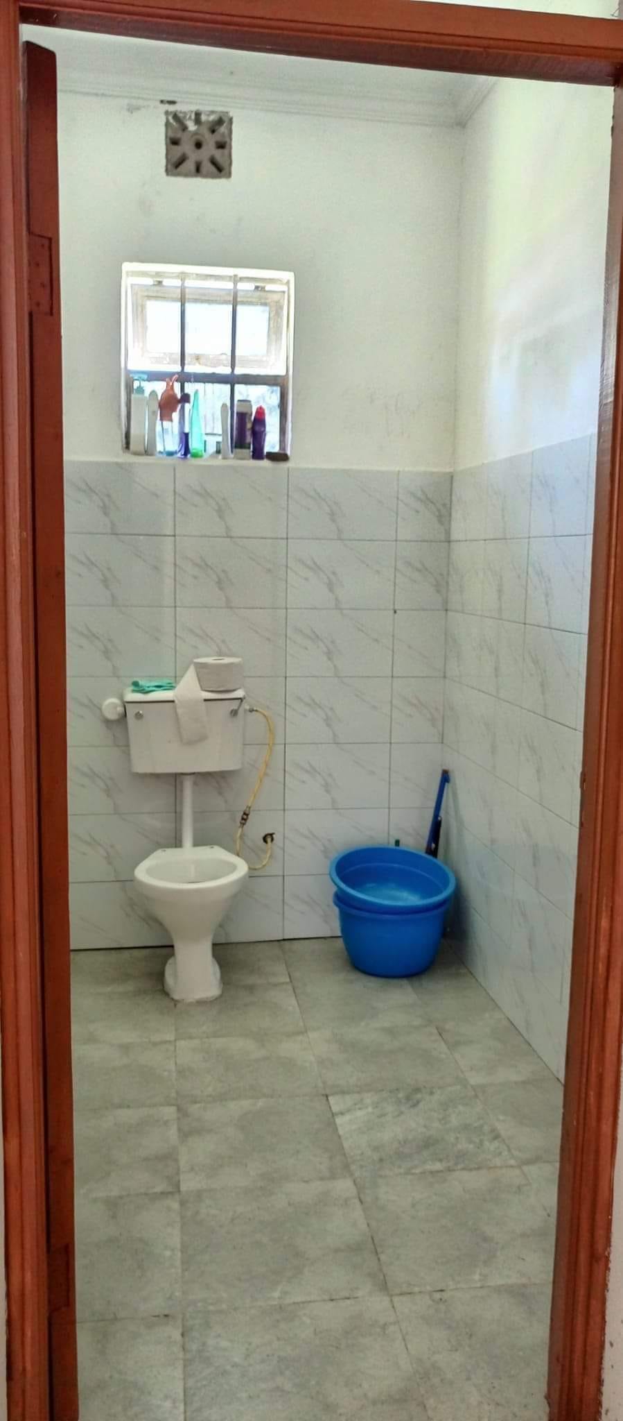 3 BDR MASTER EN SUITE MODERN HOUSE FOR SALE!!